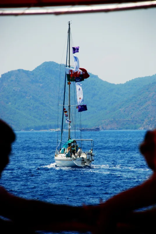 12 ADALAR TEKNE TURU